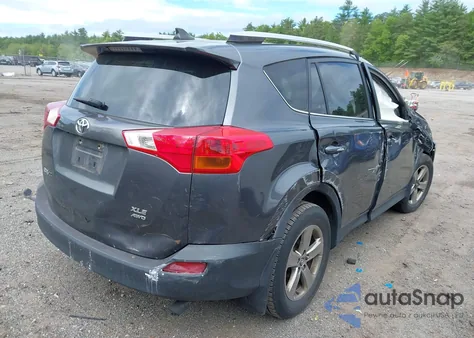 2015 Toyota Rav4 Xle z USA, uszkodzony, nr VIN JTMRFREV9FD108990